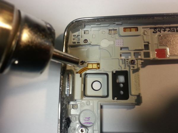 Guide de démontage et réparation du Samsung Galaxy S5 SM-G900F étape 38