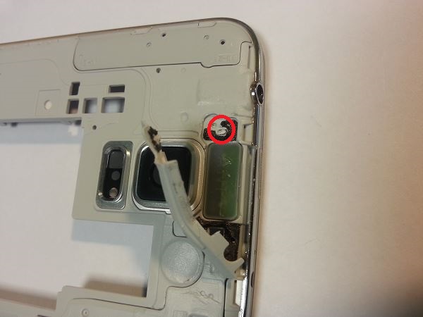 Guide de démontage et réparation du Samsung Galaxy S5 SM-G900F étape 47