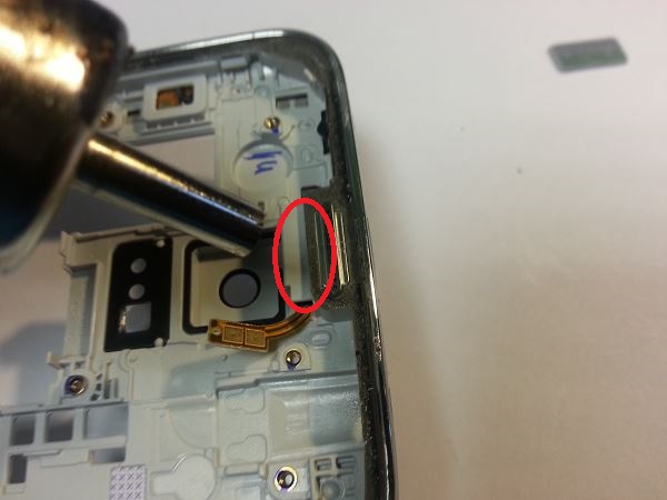 Guide de démontage et réparation du Samsung Galaxy S5 SM-G900F étape 49