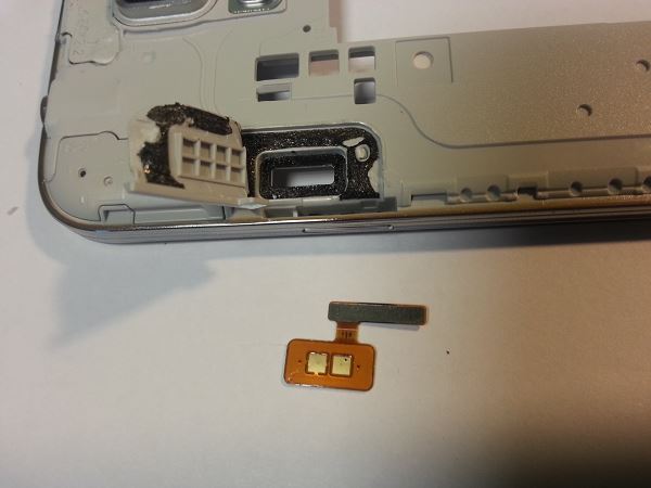 Guide de démontage et réparation du Samsung Galaxy S5 SM-G900F étape 61